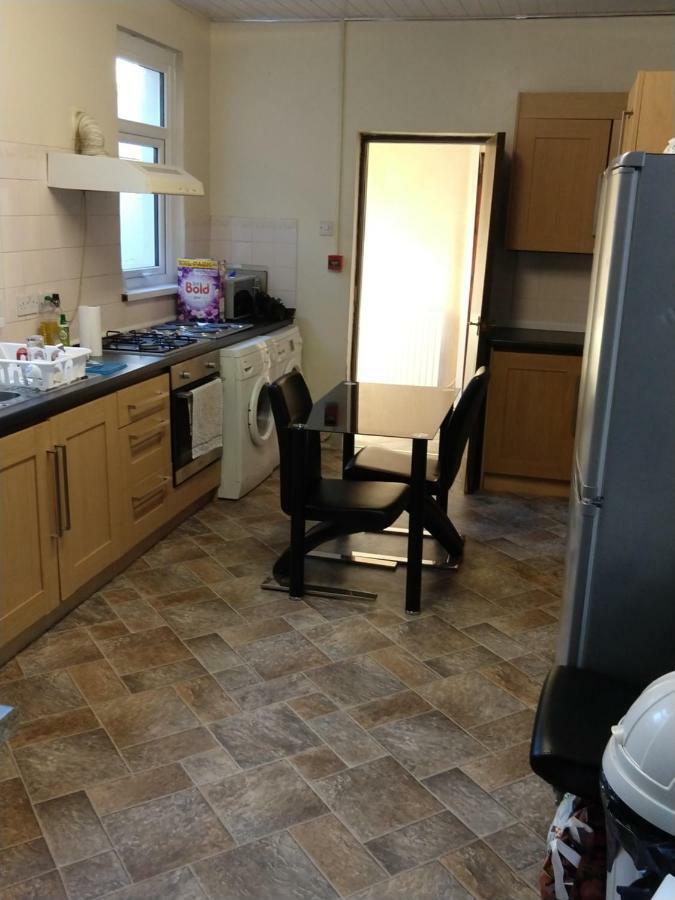 John St Town House - Self Catering - Guesthouse Style - Great Value Family And Double Rooms Workington Exteriör bild